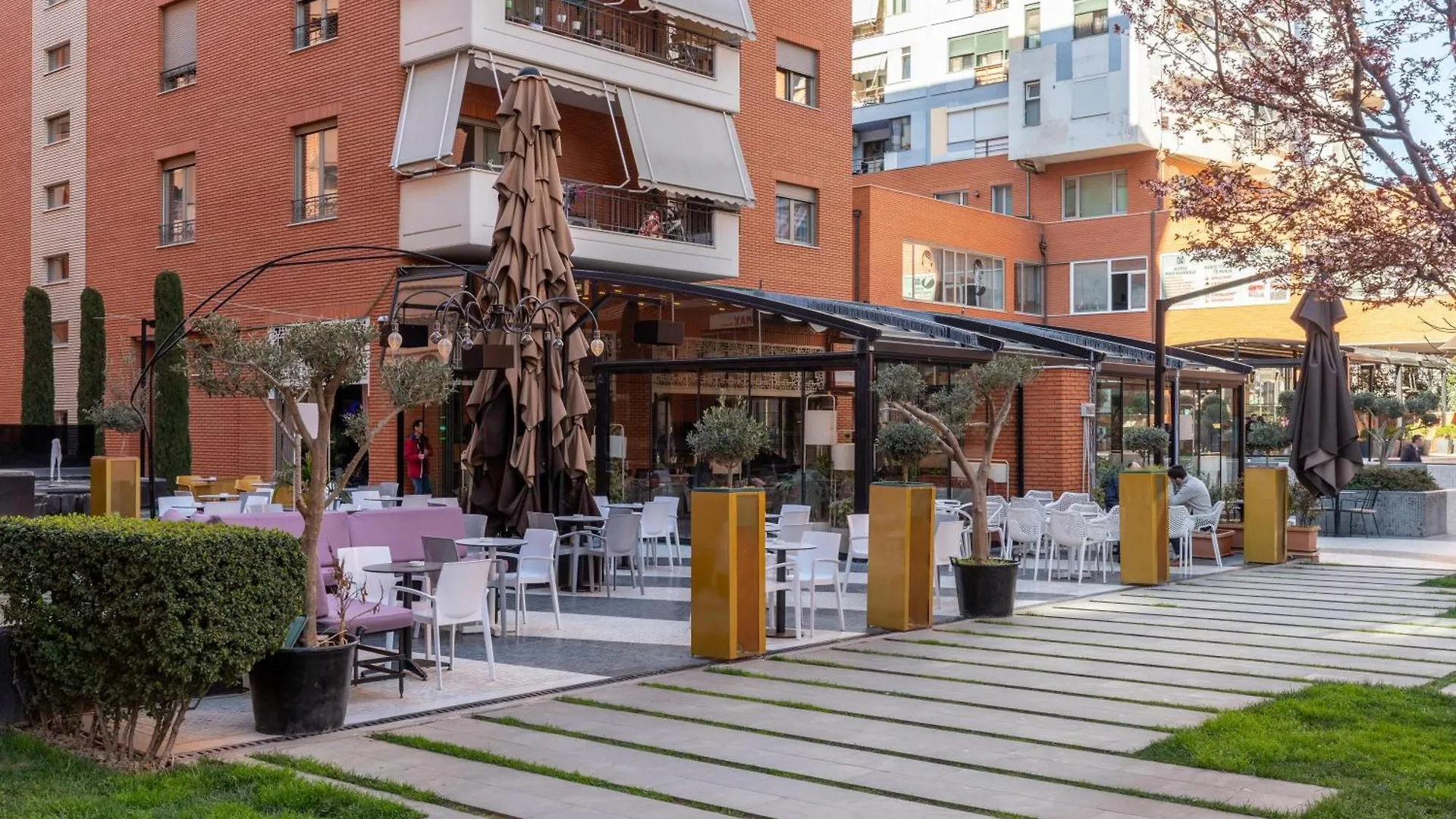 Lux Condo Apartment At Delijorgji Tirana 0*,